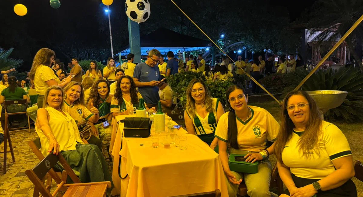 Prefeita Ivanária Sampaio comemora aniversário ao lado de amigos
