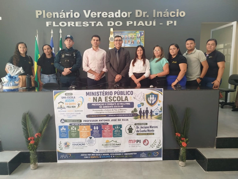 MP promove palestra sobre combate ao bullying no ambiente escolar em Floresta do Piauí