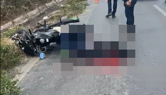 Homem morre após ter cabeça esmagada por carreta em acidente na zona Sul de Teresina