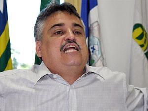 Robert Rios, abalado, não fala sobre o assunto(Imagem:Reprodução) Robert Rios, abalado, não fala sobre o assunto(Imagem:Reprodução)