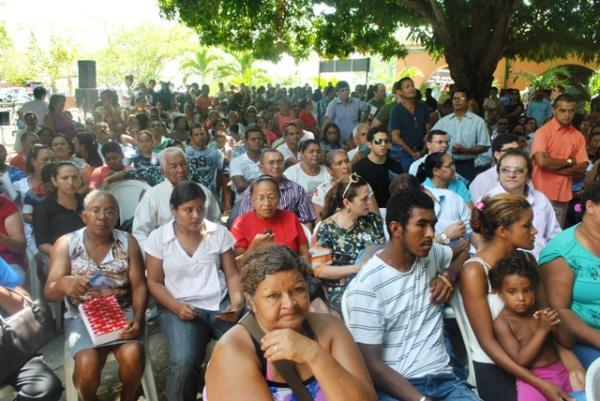 Muitas pessoas estiveram presentes(Imagem:Reprodução)