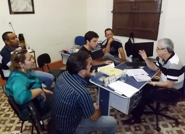 Prefeito de Piripiri, Odival Andrade na sede da Secretaria da Juventude.(Imagem:Divulgação)