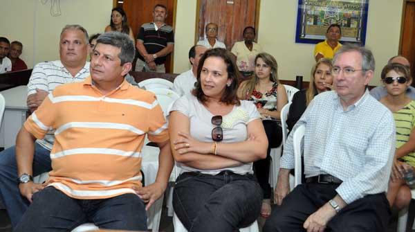 Vice-governador Zé Filho em reunião com lideranças do PMDB.(Imagem:Divulgação)