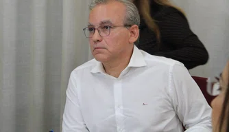 Despedida de Firmino tem cortejo por Teresina